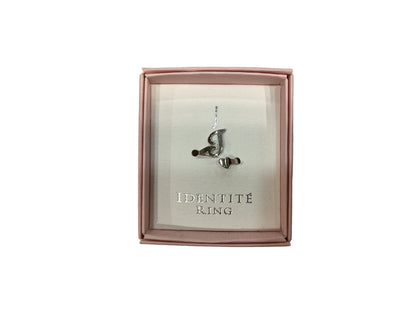 Identite Ring